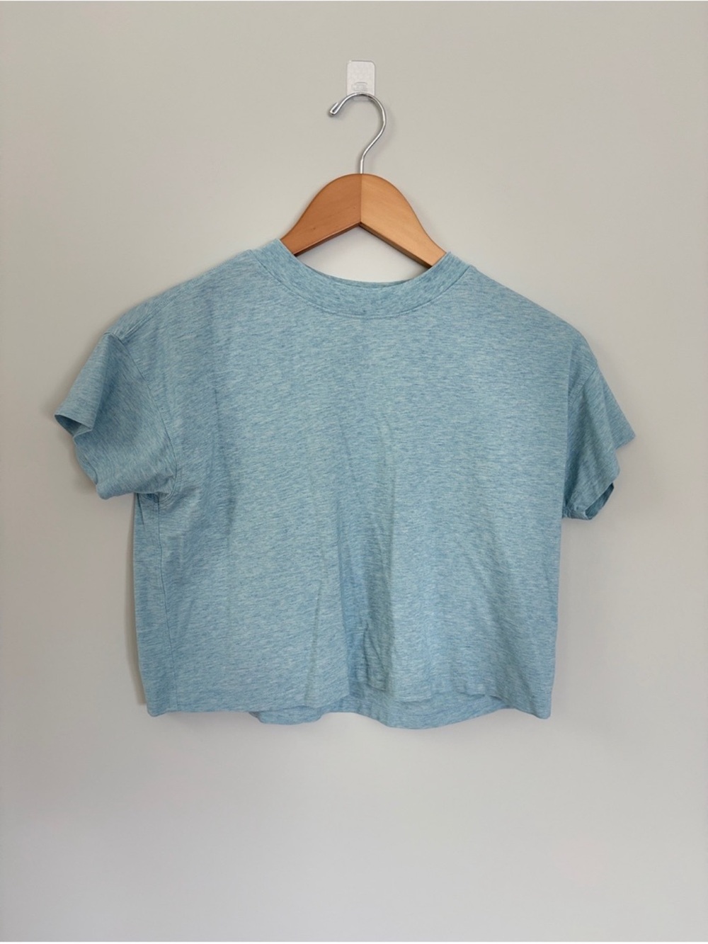 Lululemon Cropped Short Sleeve Tee